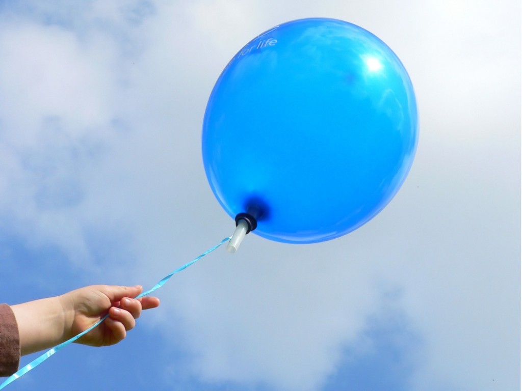 blue-balloon-1193182-1600x1200